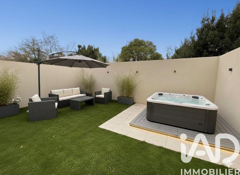 Appartement - 99 m² - 4 pièces