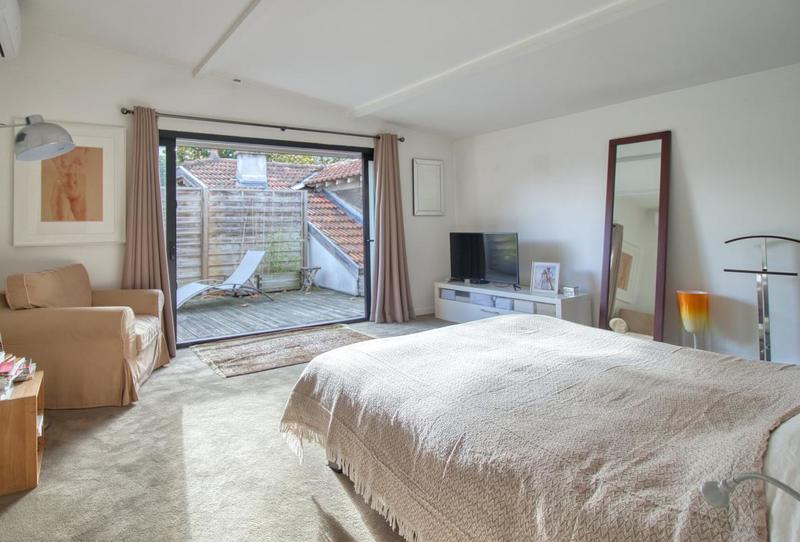 Maison - 220 m² - 6 pièces