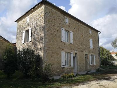 Maison - 76 m² - 3 pièces