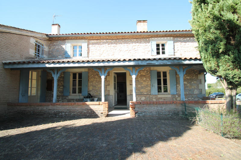 Maison - 268 m² - 8 pièces