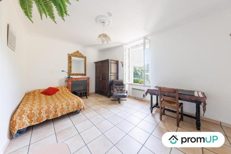 Local d'activités - 540 m² - 26 pièces