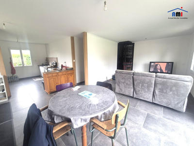 Maison - 85 m² - 4 pièces