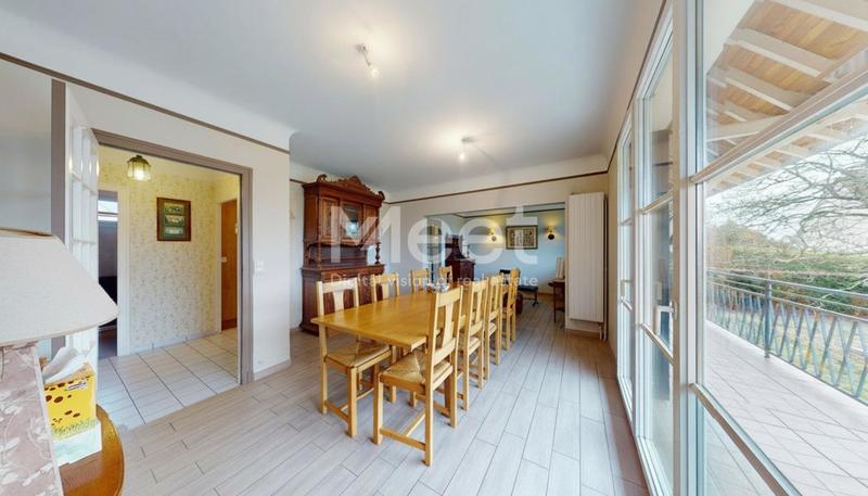 Pavillon - 316 m² - 12 pièces