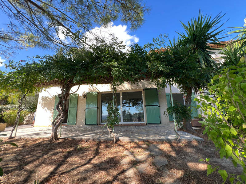 Maison - 210 m² - 8 pièces