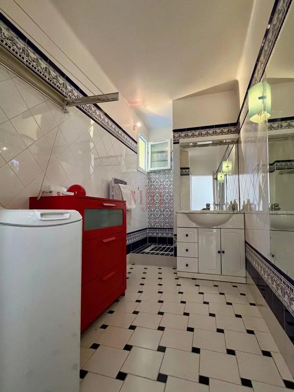 Appartement - 79 m² - 3 pièces