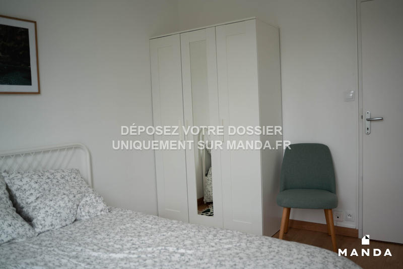 Chambre - 10 m² - 5 pièces