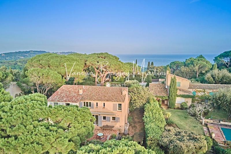 Maison - 109 m² - 5 pièces