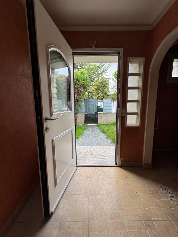 Maison - 99 m² - 4 pièces