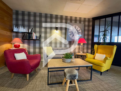 Local commercial - 2 000 m²