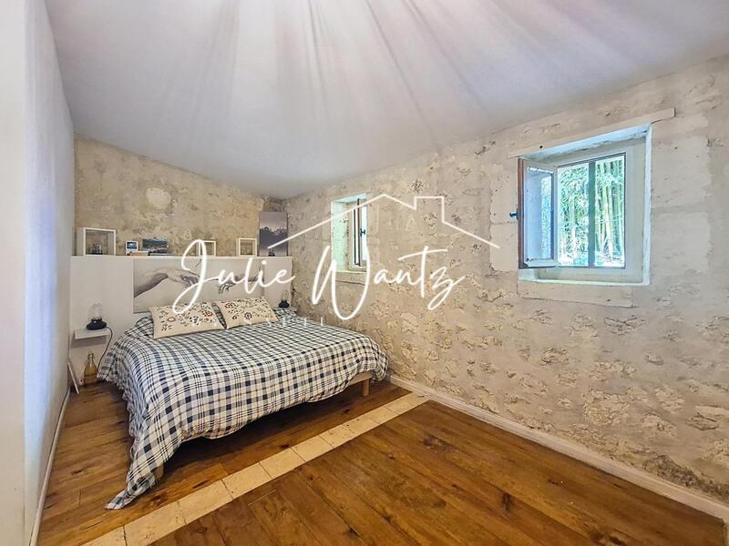 Maison - 198 m² - 5 pièces