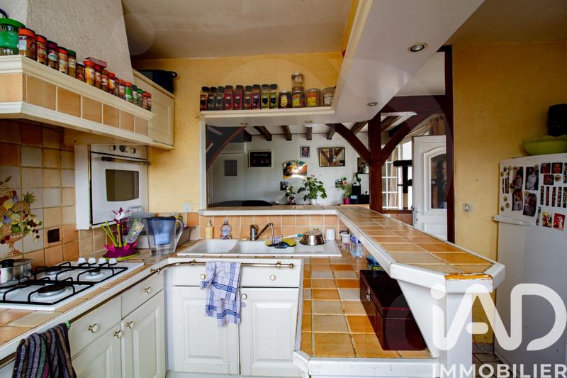 Maison - 135 m² - 9 pièces