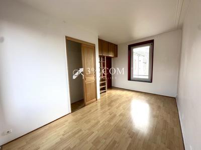 Appartement - 121 m² - 7 pièces