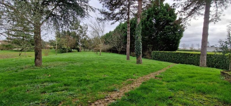 Maison - 210 m² - 6 pièces