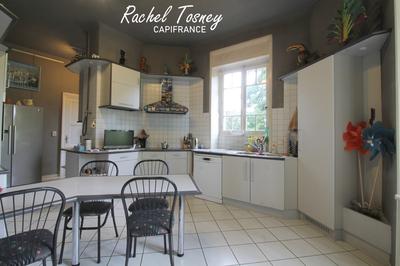 Maison bourgeoise - 260 m² - 9 pièces