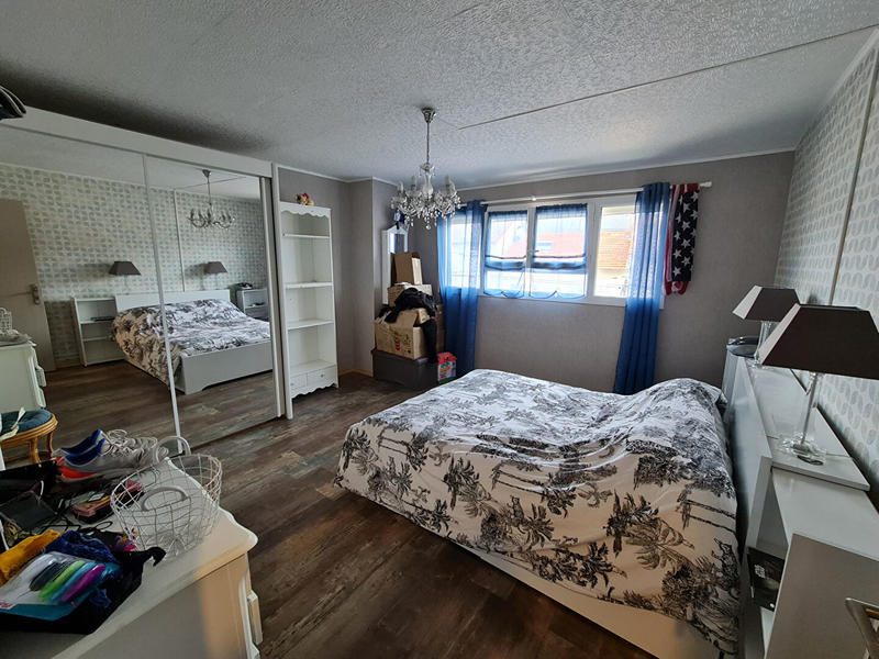 Maison - 130 m² - 7 pièces