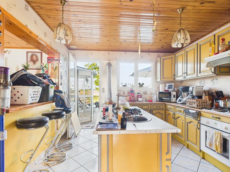 Maison - 200 m² - 6 pièces