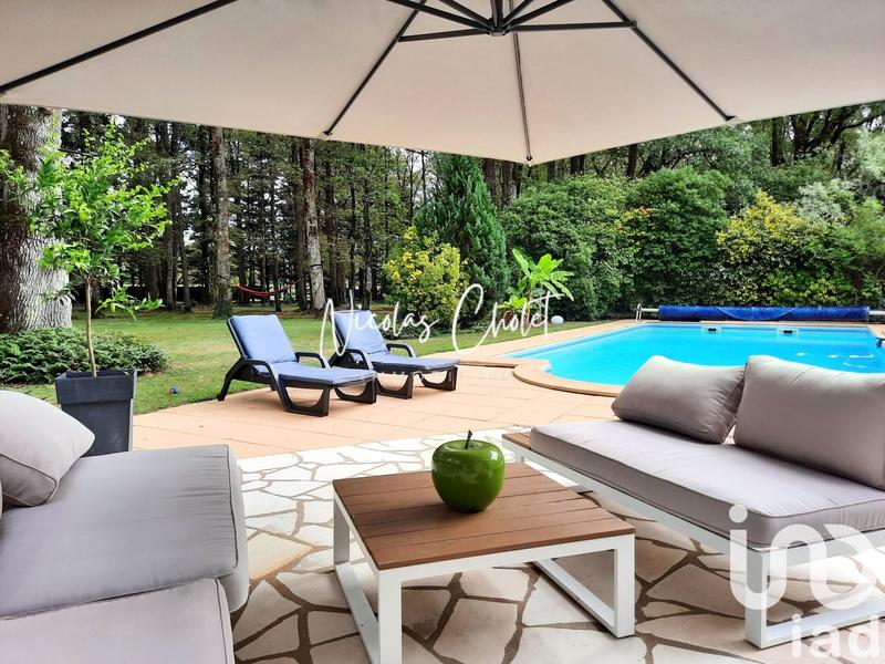 Maison - 190 m² - 8 pièces