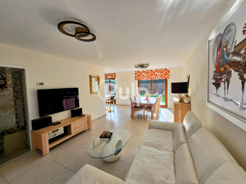 Maison - 85 m² - 6 pièces