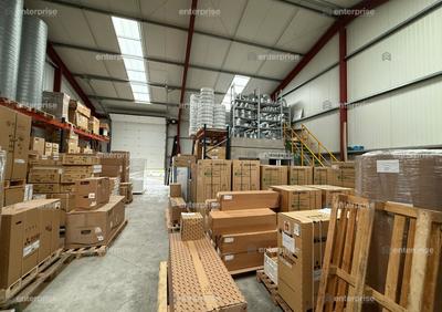 Local d'activité / Entrepôt - 700 m²