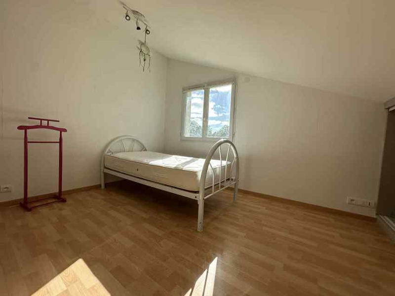 Maison - 182 m² - 6 pièces