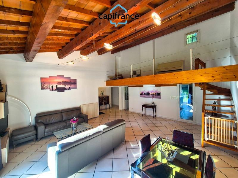 Maison - 174 m² - 6 pièces