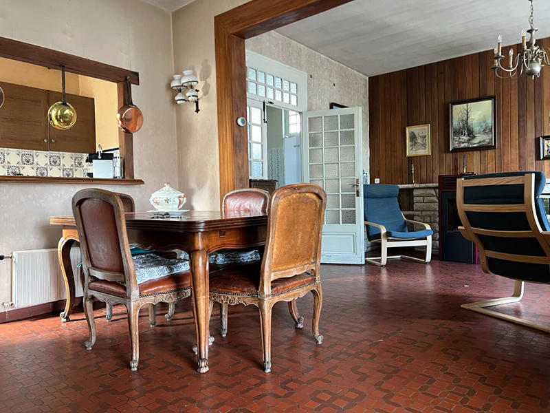 Maison - 128 m² - 7 pièces