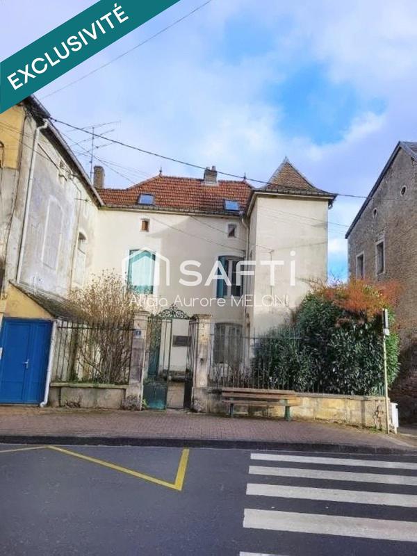 Maison - 266 m² - 7 pièces