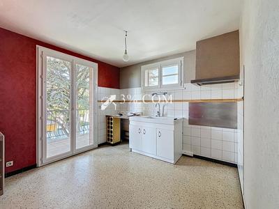 Maison - 104 m² - 5 pièces