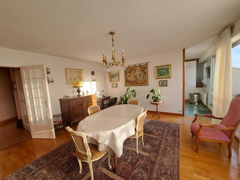 Appartement - 181 m² - 8 pièces