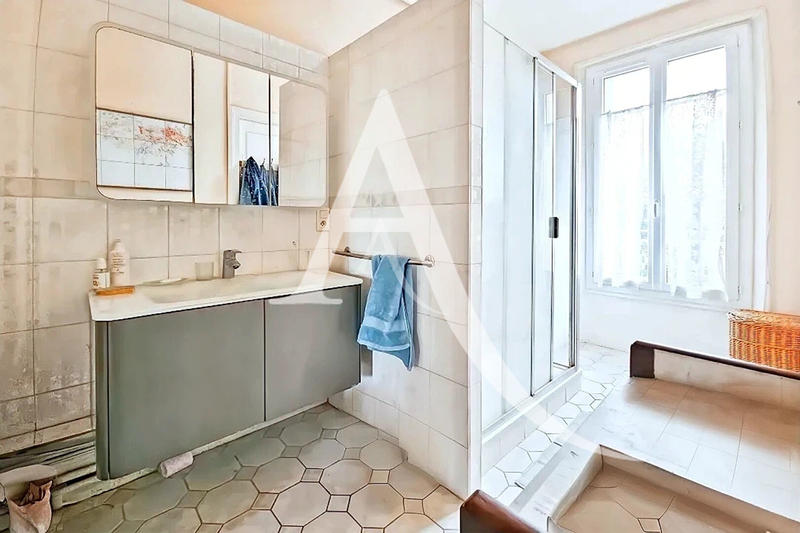 Maison - 182 m² - 5 pièces