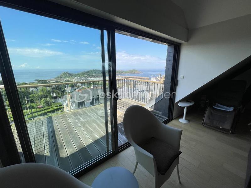 Duplex - 131 m² - 7 pièces