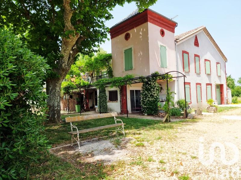 Maison - 1 000 m² - 29 pièces