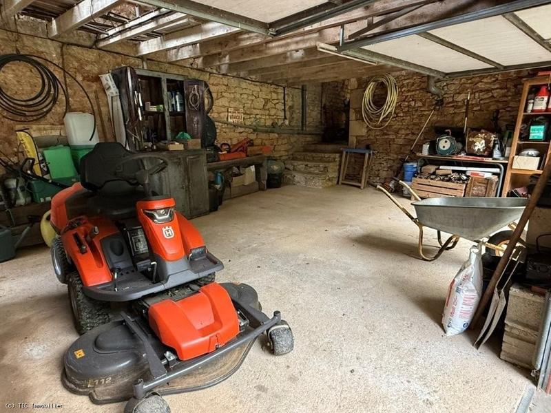 Maison - 230 m² - 8 pièces