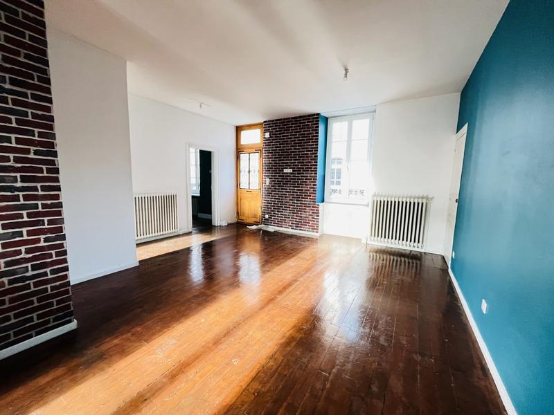 Appartement - 104 m² - 4 pièces