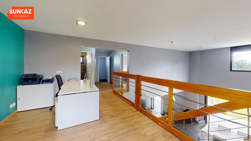 Maison - 170 m² - 4 pièces