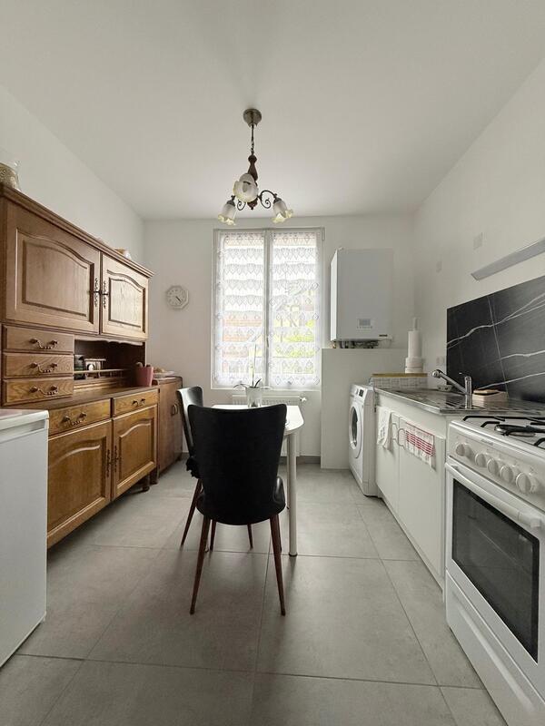 Maison - 80 m² - 5 pièces