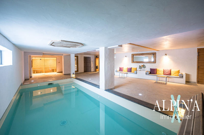 Châlet - 414 m² - 9 pièces