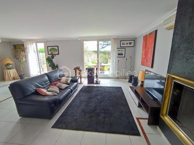 Maison traditionnelle - 119 m² - 5 pièces