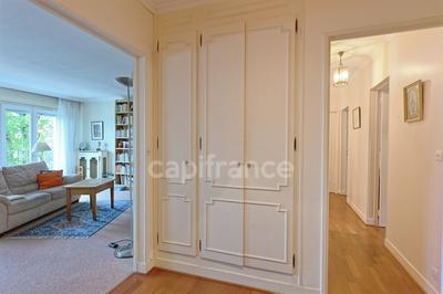 Appartement bourgeois - 103 m² - 5 pièces
