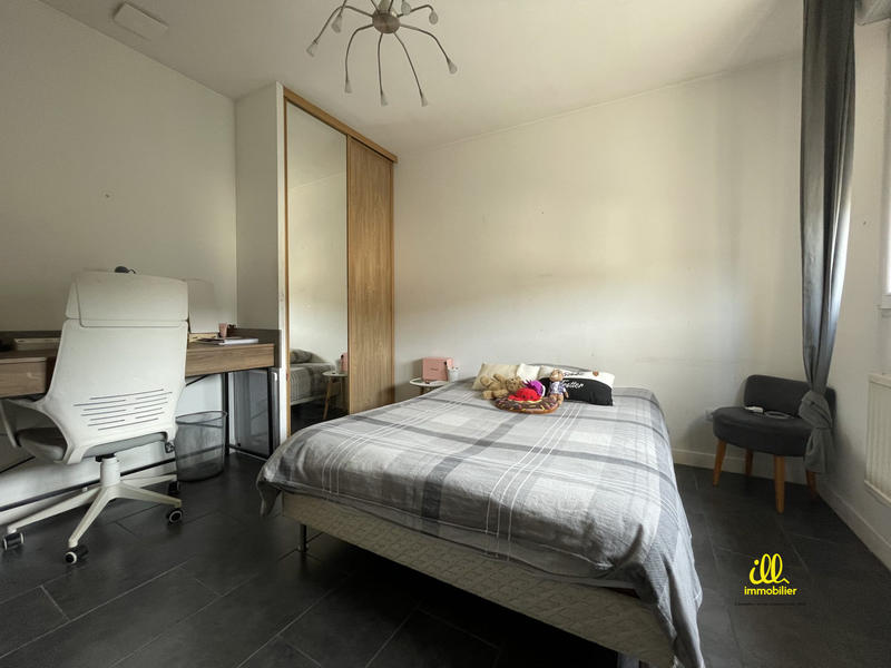 Maison - 188 m² - 6 pièces