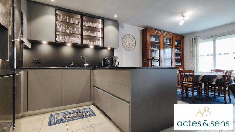 Appartement - 89 m² - 4 pièces