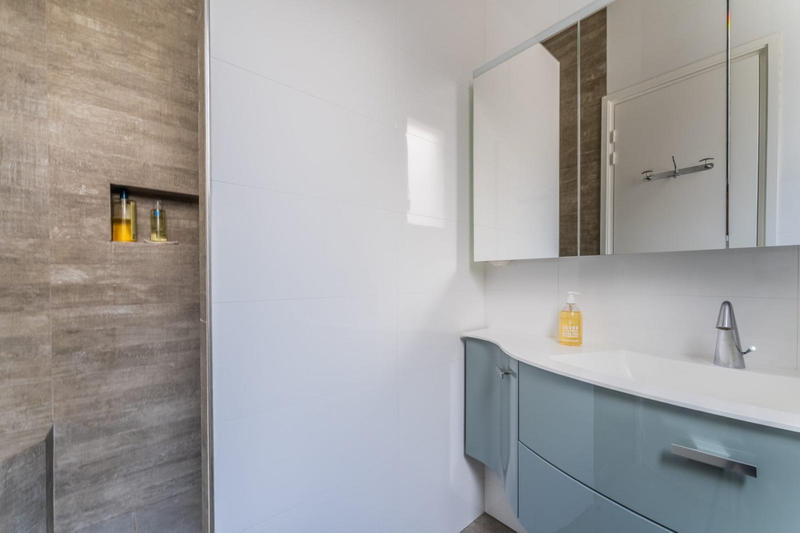 Appartement - 198 m² - 6 pièces