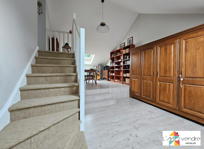 Maison - 177 m² - 5 pièces