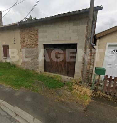 Parking / Garage - 64 m²