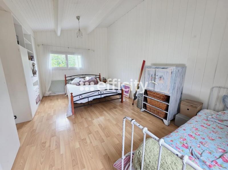 Maison - 178 m² - 8 pièces