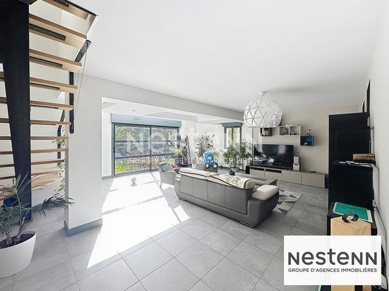 Maison - 170 m² - 6 pièces