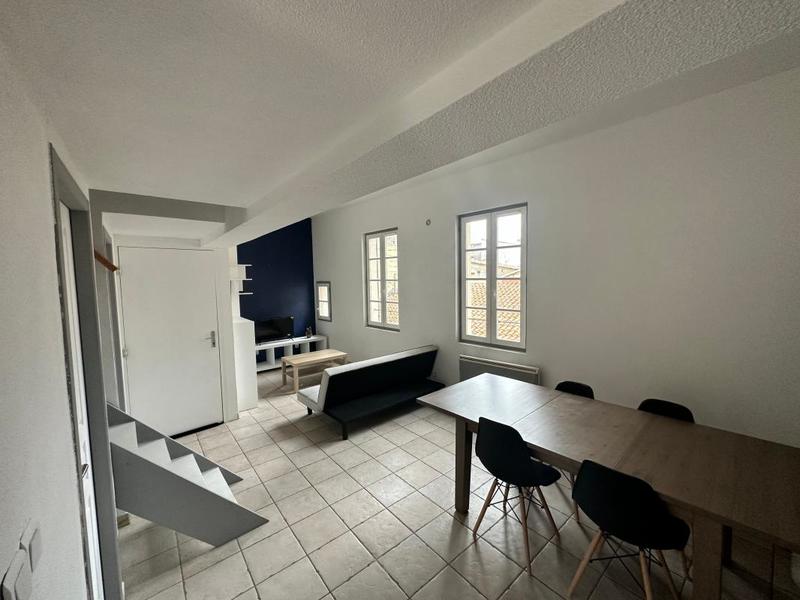 Appartement - 108 m² - 6 pièces