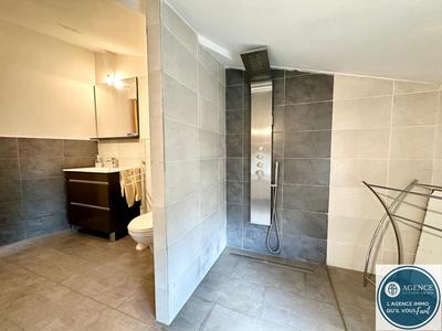 Maison - 122 m² - 6 pièces