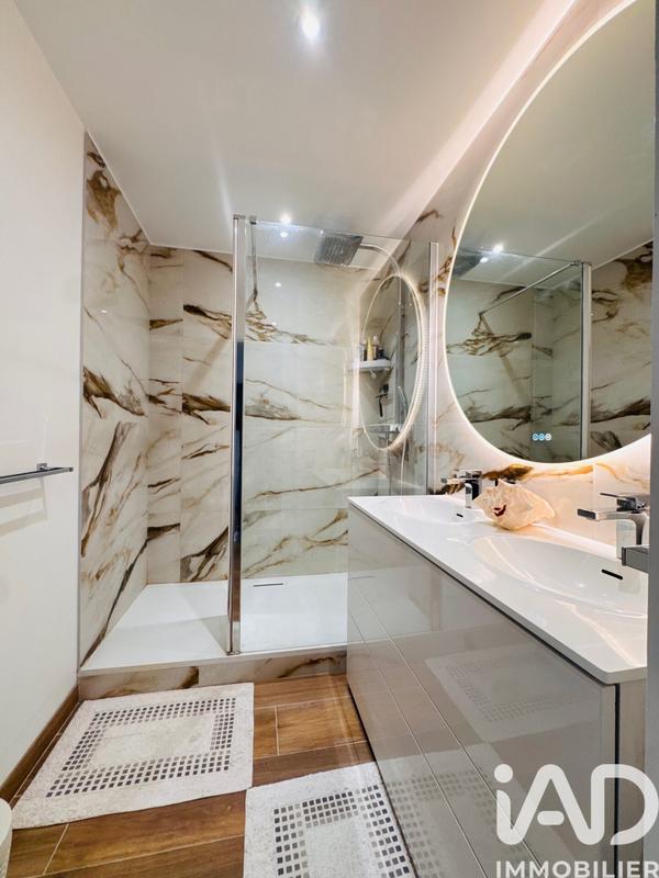 Appartement - 75 m² - 3 pièces