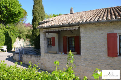 Maison traditionnelle - 111 m² - 4 pièces